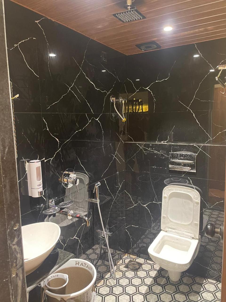 Hotel Sai Palace- Near Tata Memorial Hospital Mumbai Kültér fotó